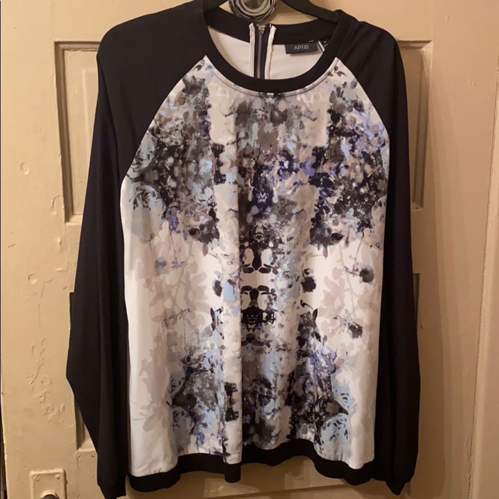 Cute Abstract Print top